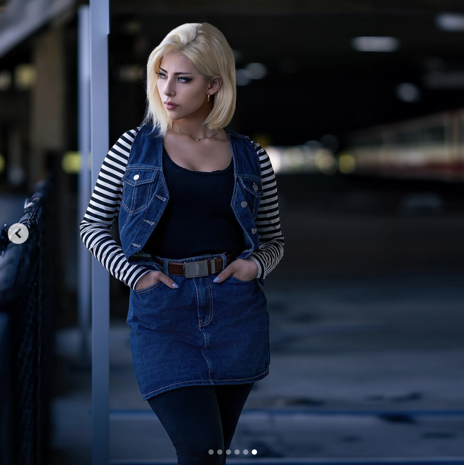 Cosplay de Androide 18 inspirado en el personaje de Dragon Ball Z